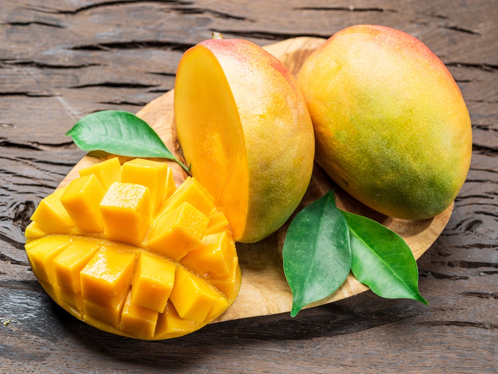 Mango: 100%-natural fruit powder version is used in food manufacturing